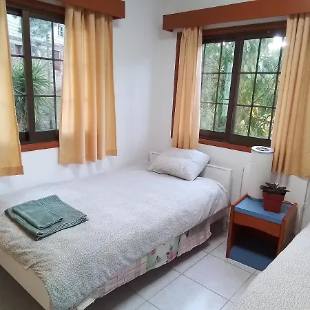 ロッジ Kampi Double Storey House In The Village ニコシア