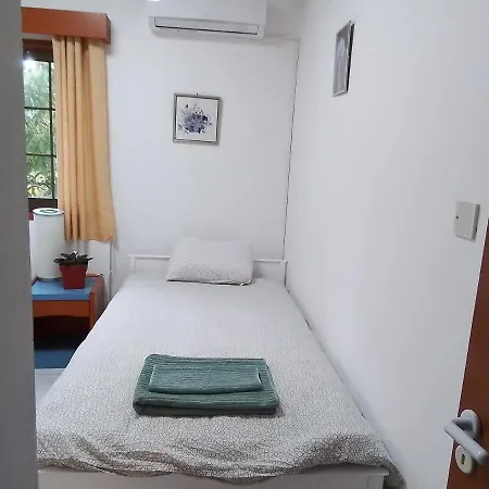 Kampi Double Storey House In The Village ロッジ