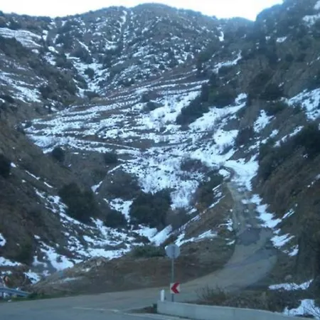 Kampi Double Storey House In The Village ニコシア