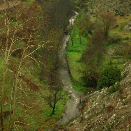 ロッジ Kampi Double Storey House In The Village *